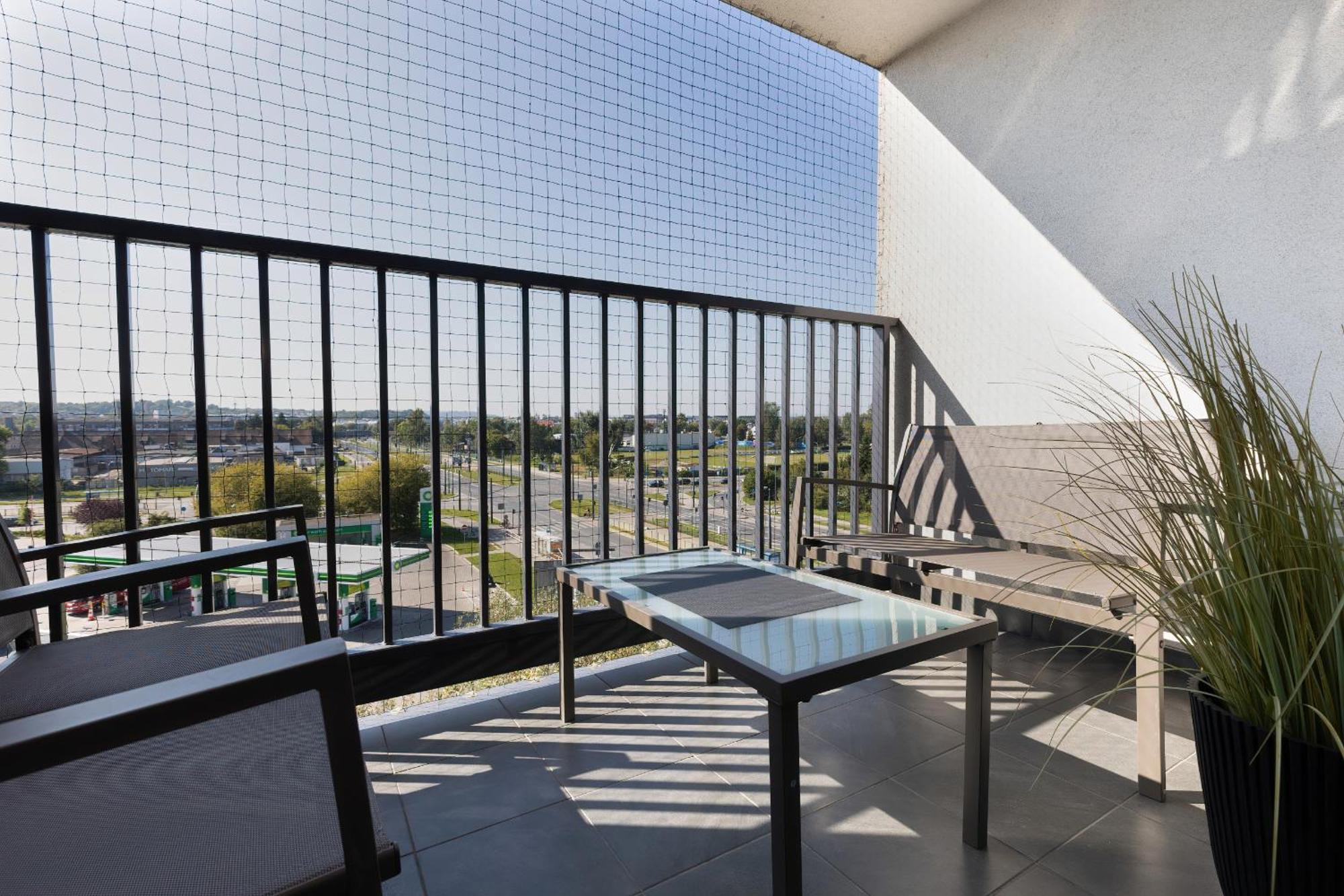 Podgorze Lipska Pet-friendly With Balcony And Parking By Renters Prestige