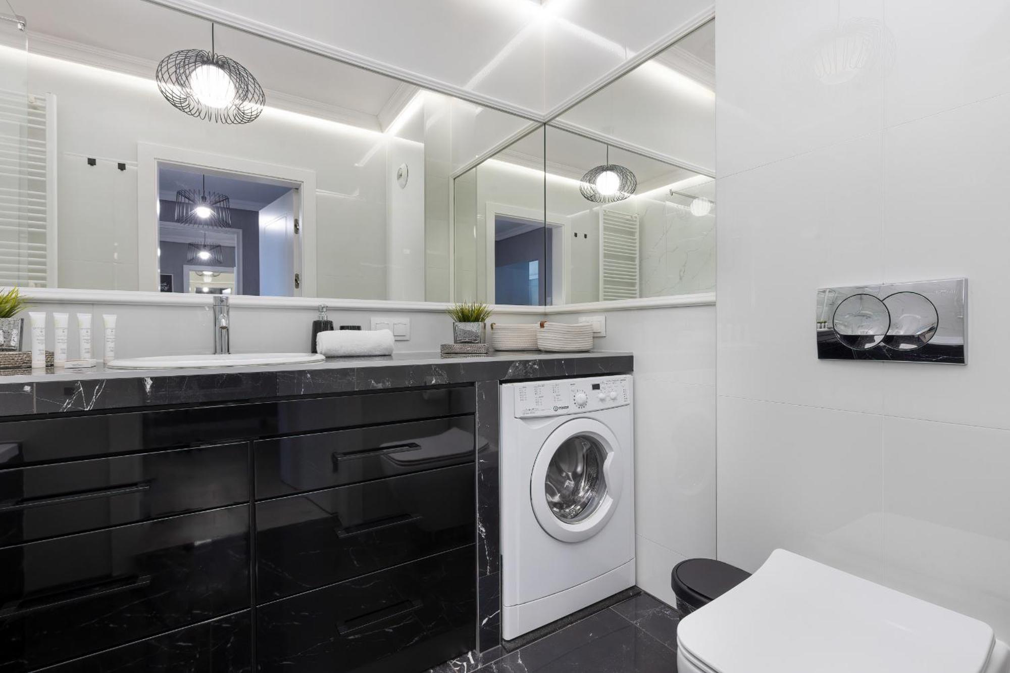 Podgorze Lipska Pet-friendly With Balcony And Parking By Renters Prestige * Krakow